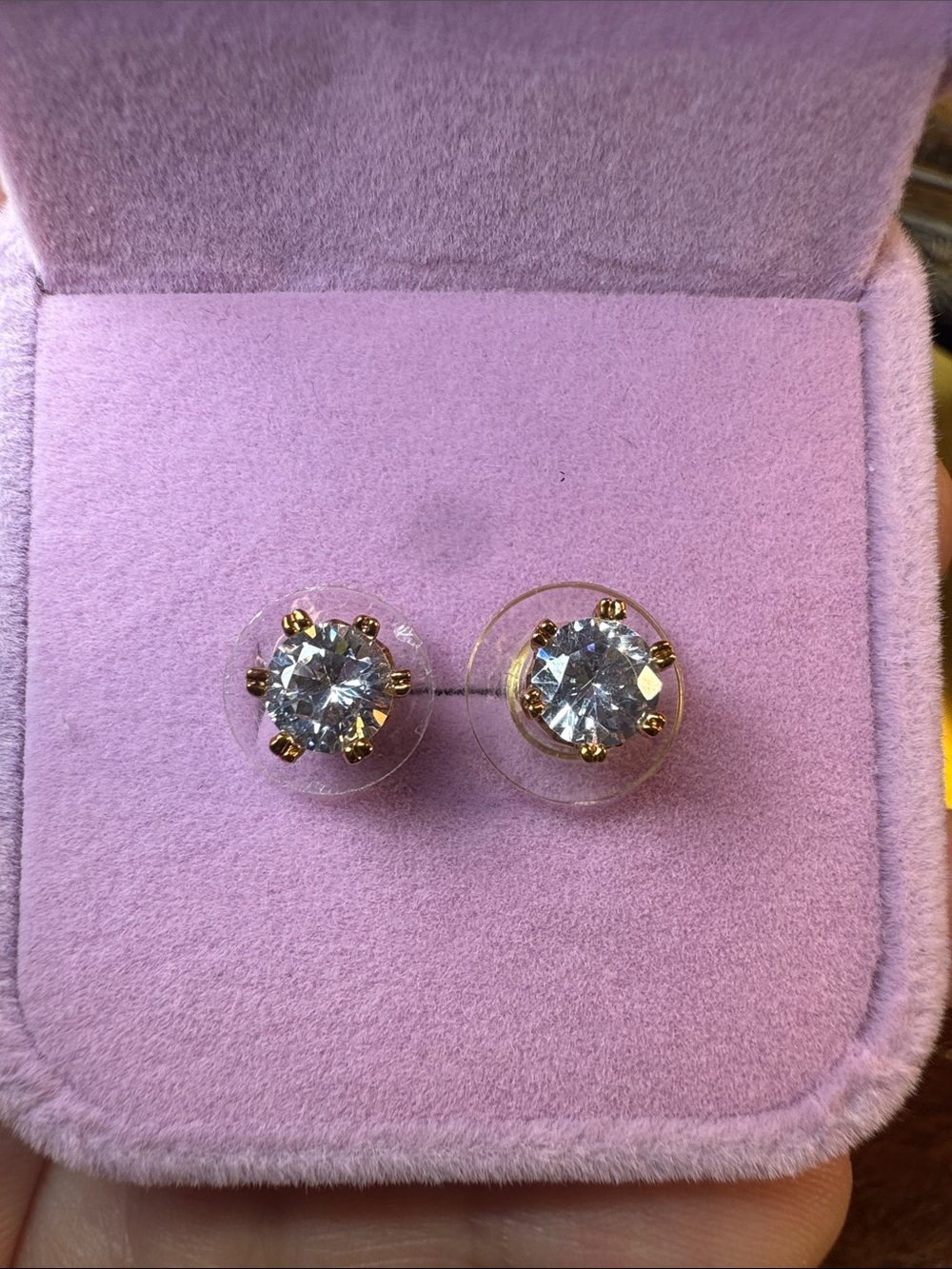 3185-Swarovski Crystal Element post earrings,velvet box included‎